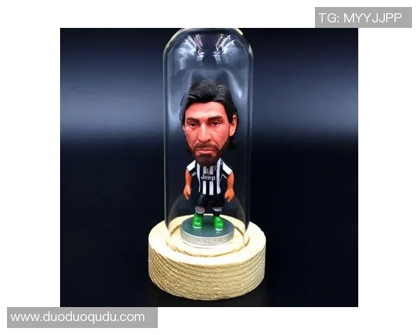 足球球星吊坠设计灵感解析彰显运动魅力与个性化时尚完美融合