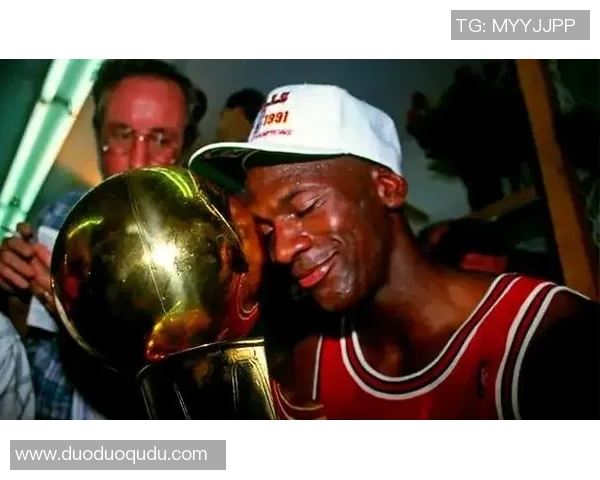 乔丹与足球的跨界传奇：篮球之王如何影响全球足球发展