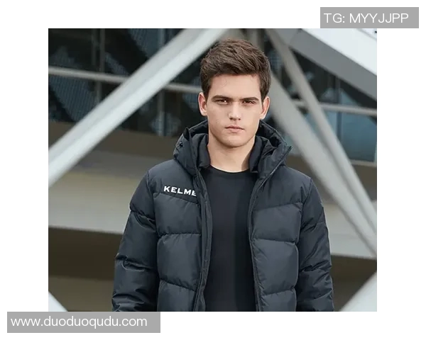 卡尔美训练服与足球球星的辉煌历程如何交织展现运动魅力 卡尔美训练服与足球球星的辉煌历程如何交织展现运动魅力