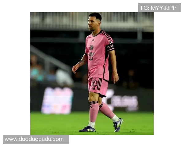 大牌球星推荐的足球鞋哪个品牌最好适合你快速提升技术和舒适度 大牌球星推荐的足球鞋哪个品牌最好适合你快速提升技术和舒适度